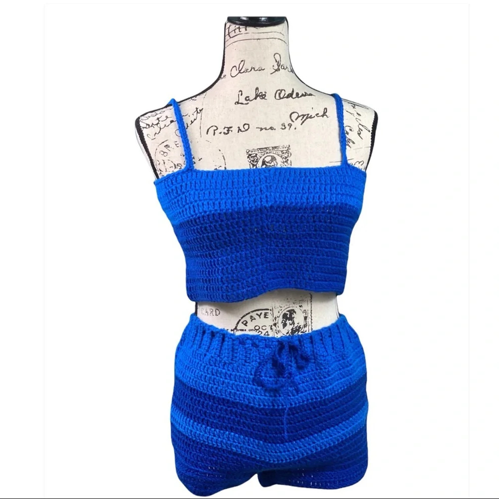 HANDMADE NWT Blue Ombre Hand Crocheted 2 Piece Crop Top & Shorts Pajama Set